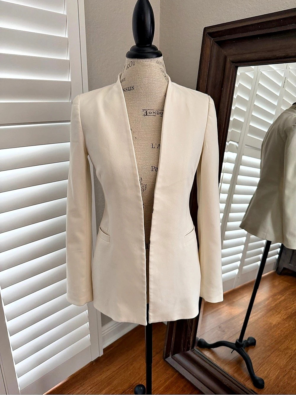 alice + olivia Employed Open-Front Blazer White